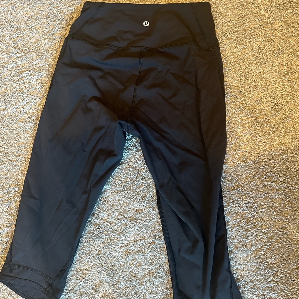 Lululemon legging, black and size 6